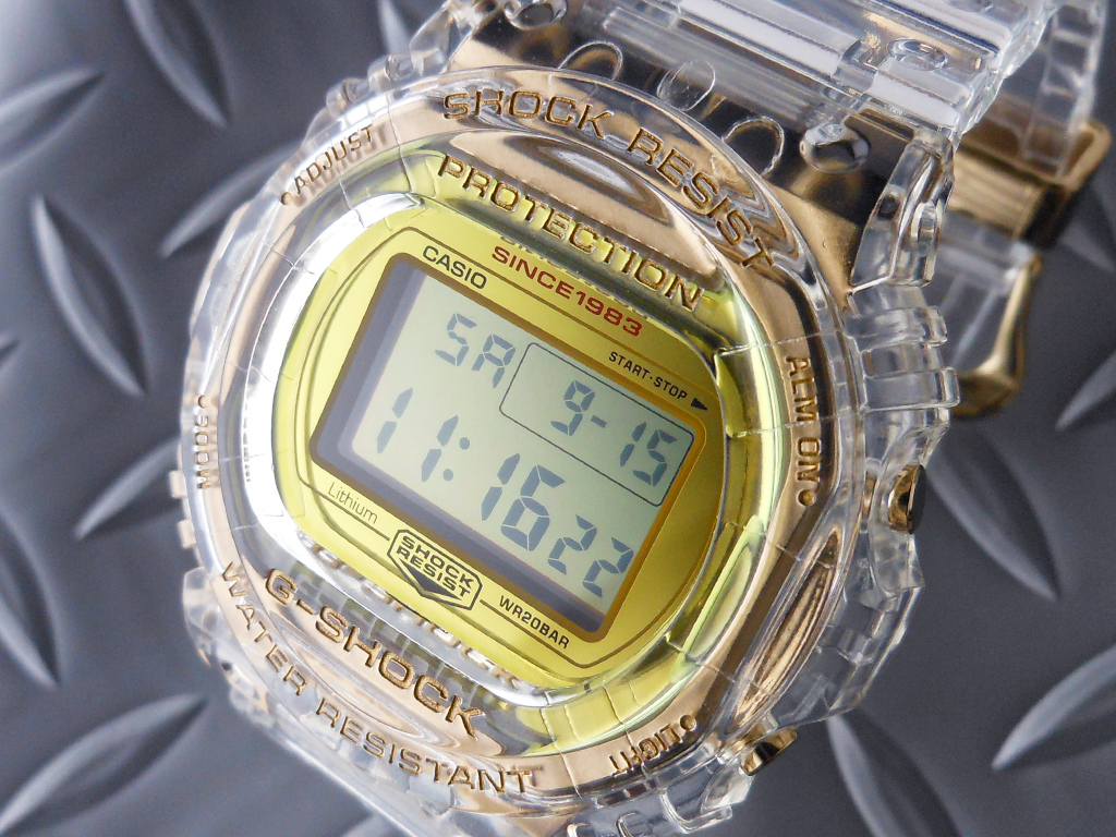 G-SHOCK　5700 35周年　DW-5735E-7JR　グレイシアゴールド