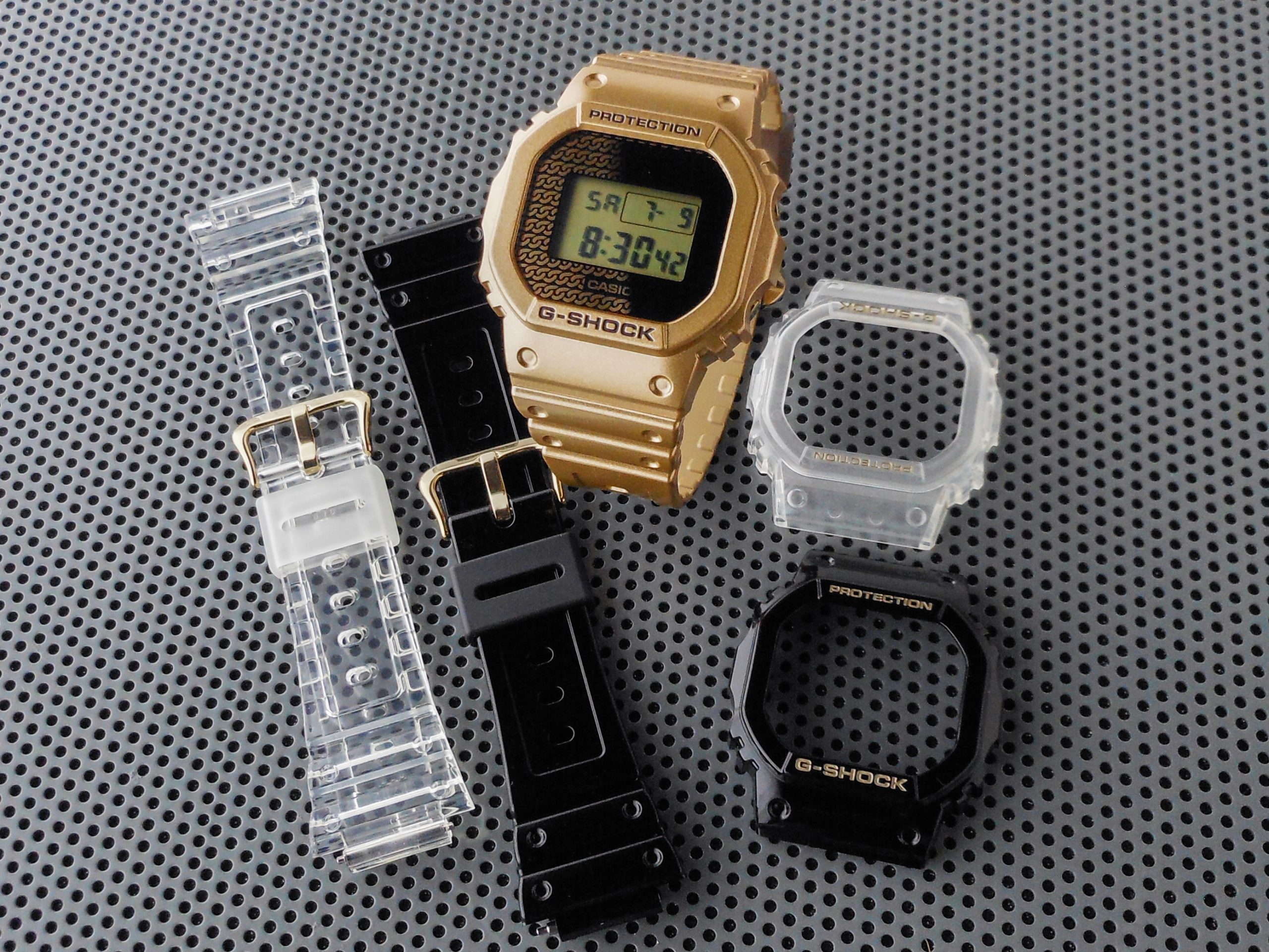 カシオ　G-SHOCK DW-5600EG-9V ゴールド gold 金ロゴ