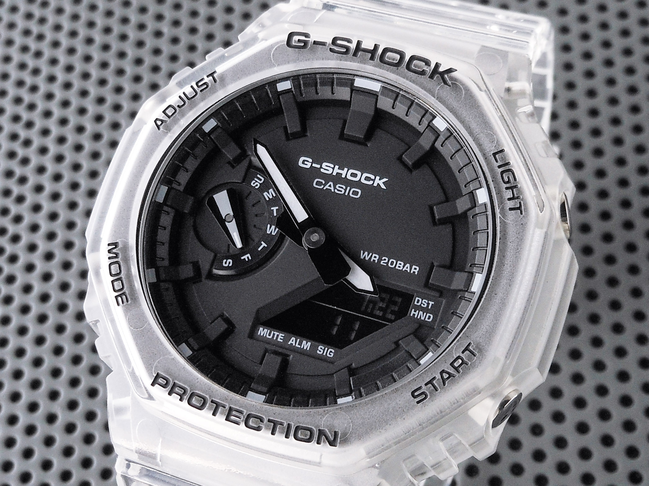 新品、未使用　国内正規品G-SHOCK GA-2100SKE-7AJF